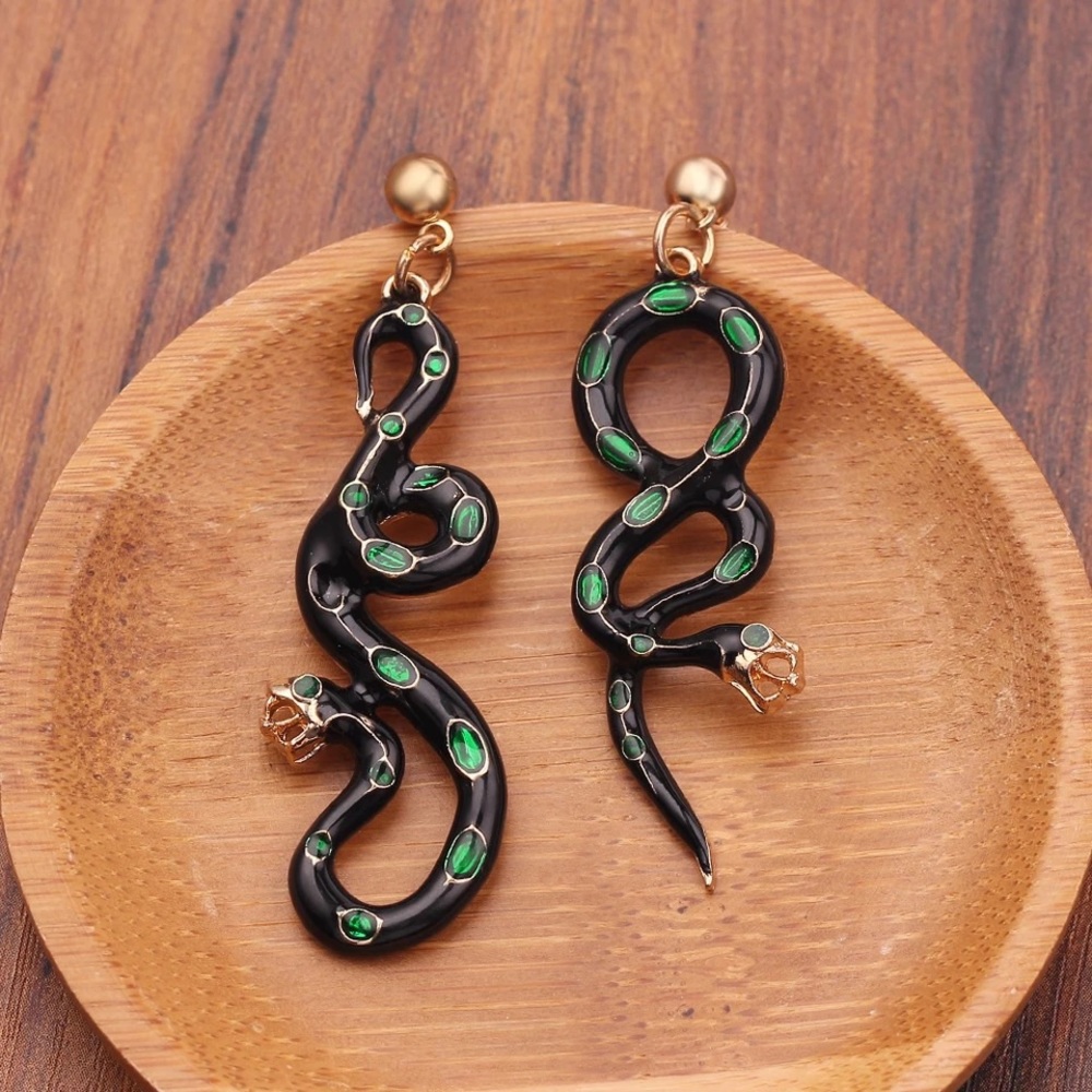 Asymmetrical Snakes Mismatch Stud Drop Earrings